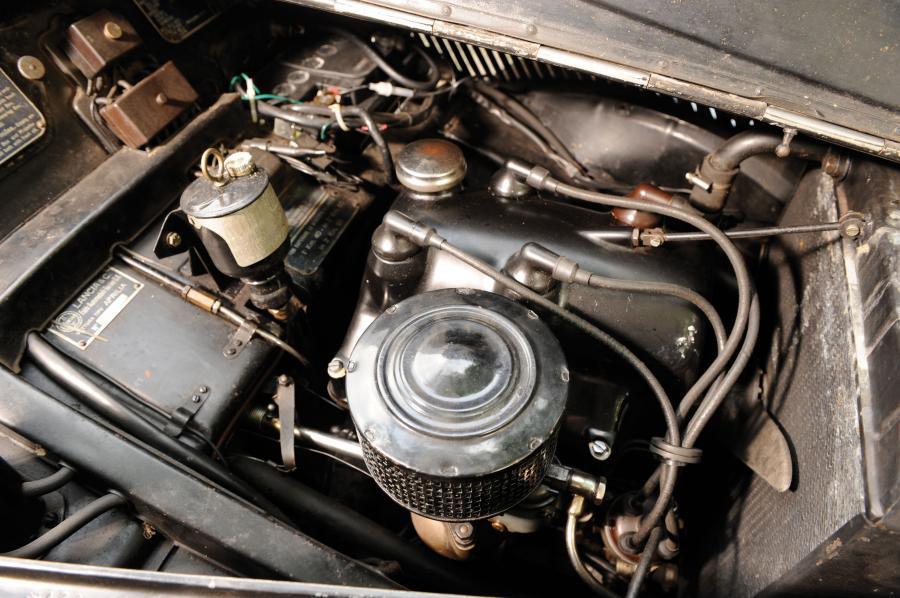  Lancia Aprilia Berlina Lusso 1947 года  (фото 4 из 5)